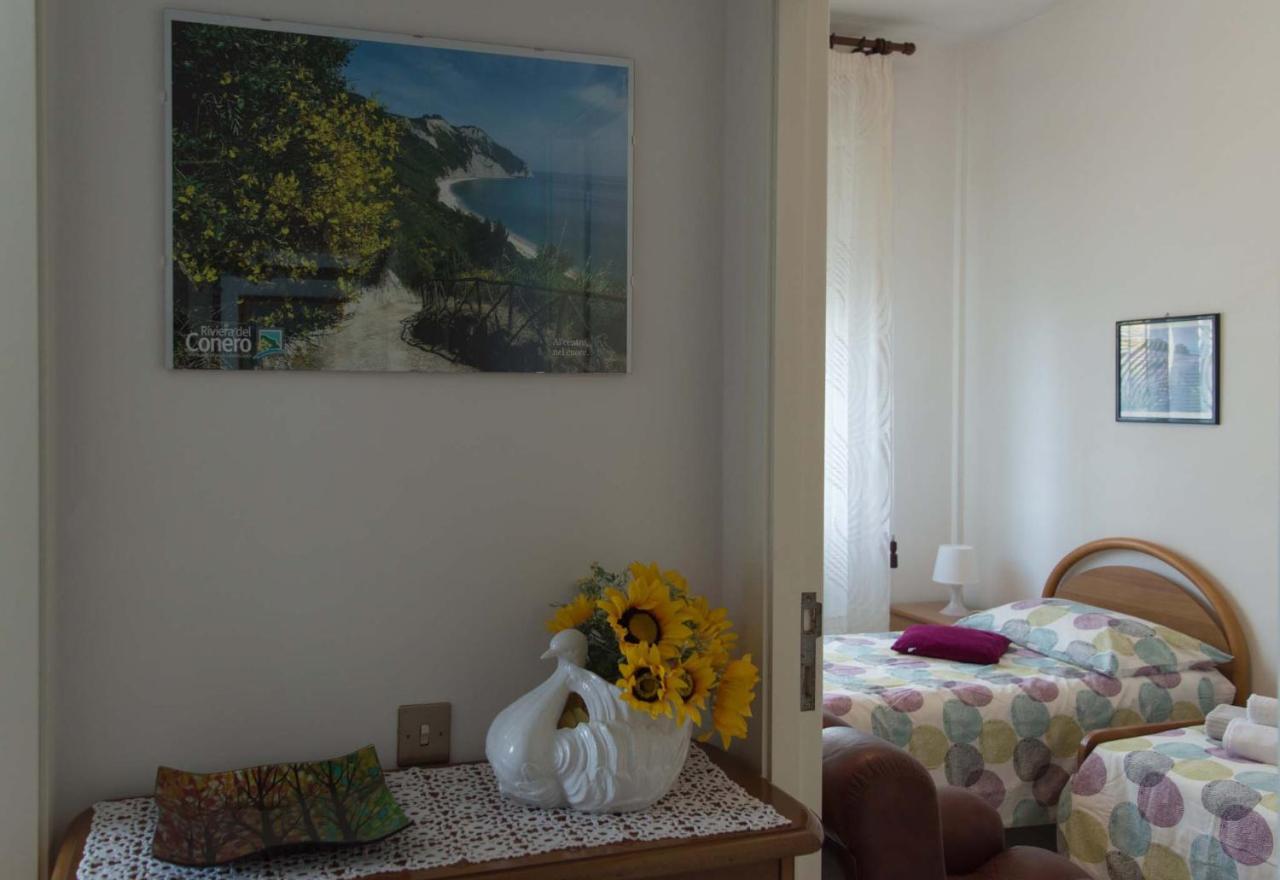 A Casa Di Maria Sirolo Villa Exterior photo